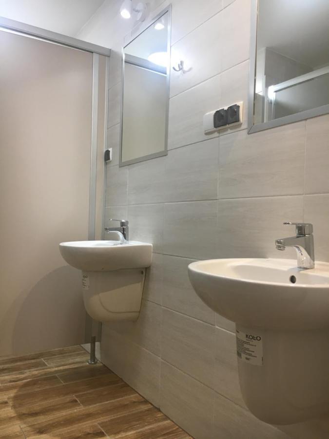 Hostel Opolska 11-19 弗罗茨瓦夫 外观 照片