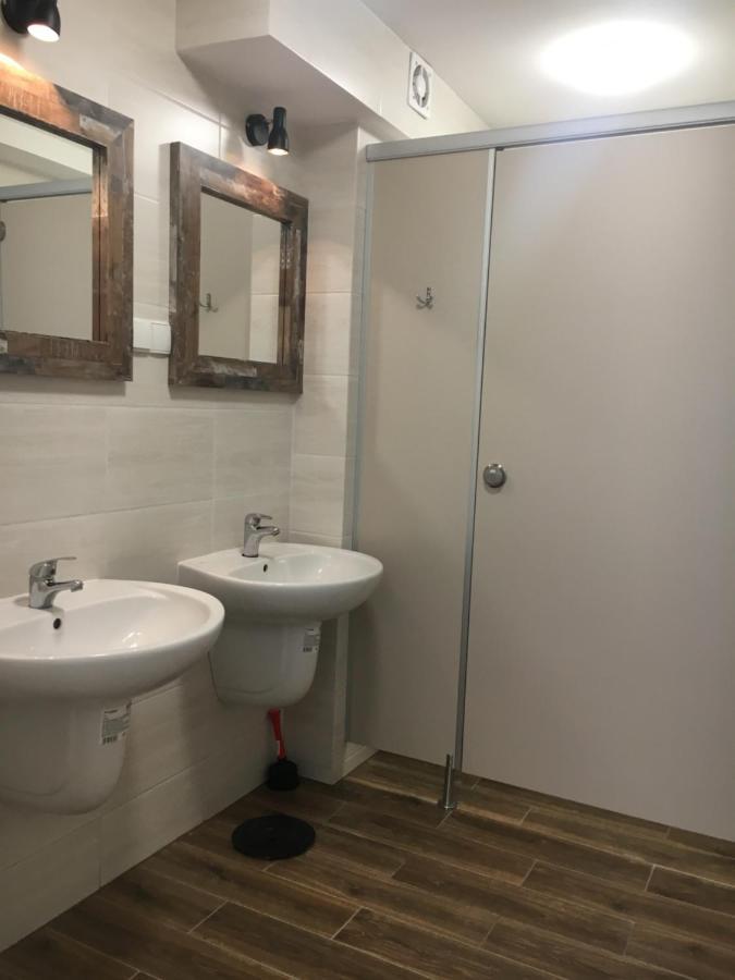 Hostel Opolska 11-19 弗罗茨瓦夫 外观 照片